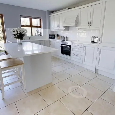 Holiday Home Dingle *